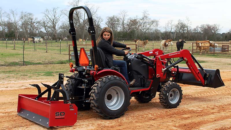 mahindra-compact